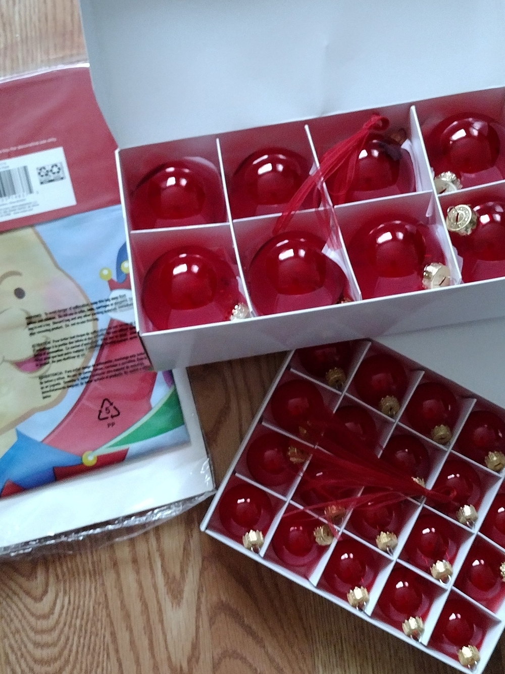 Set IKEA VINTERFINT Bauble Christmas Tree Ornaments Red 2 1/4" (8), 1 1/2"(20)